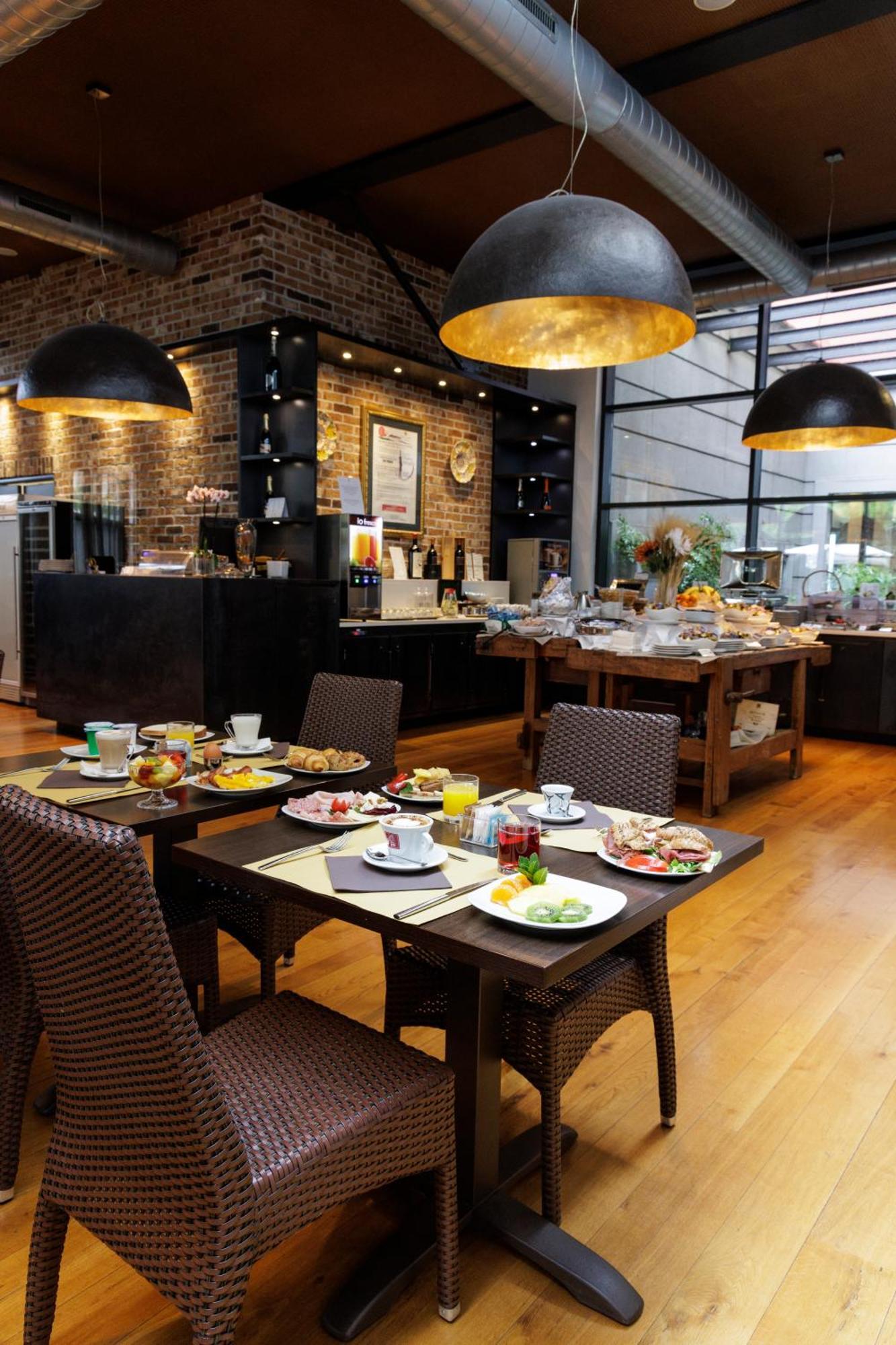 Best Western Falck Village Milano Sesto Sesto San Giovanni Exterior photo